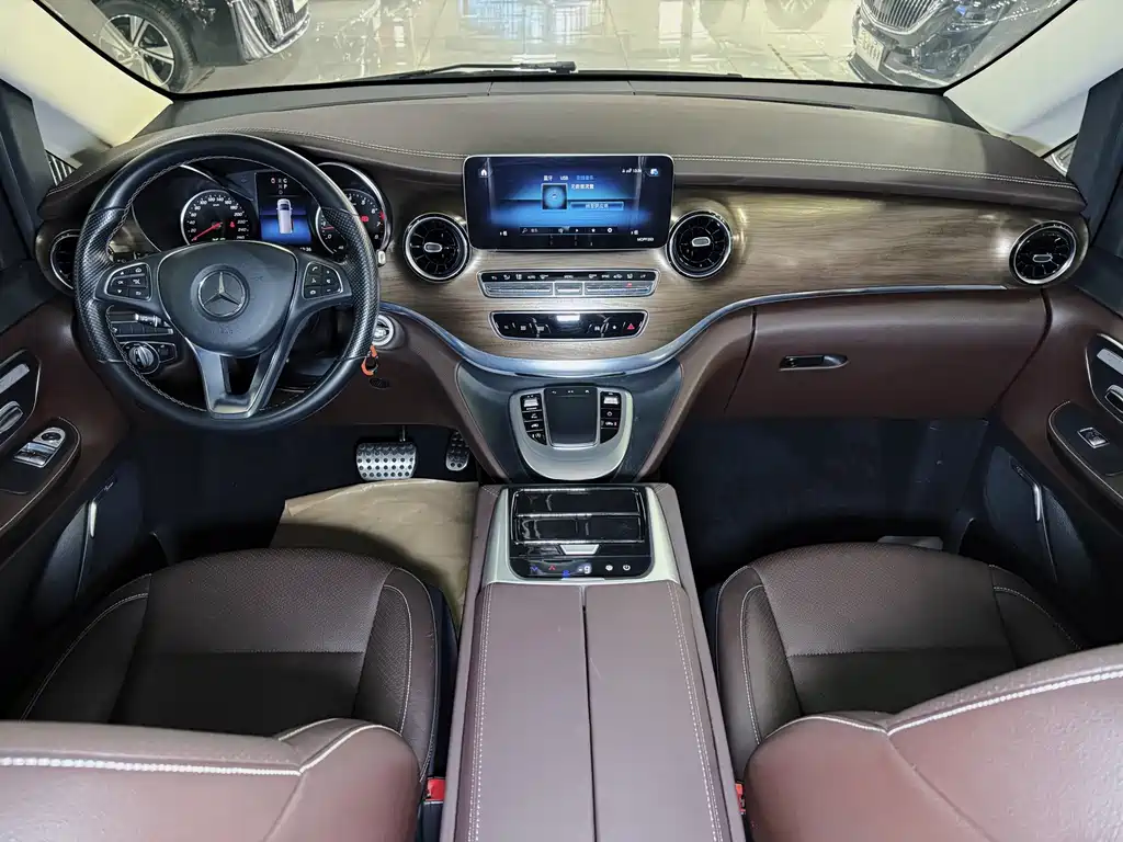 Mercedes-Benz V-Class — миниатюра 3