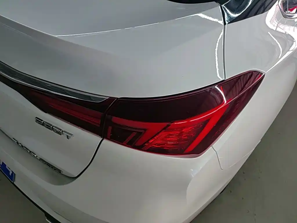 Changan Eado — миниатюра 8