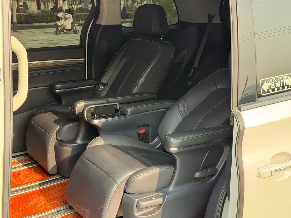 GAC Motor Trumpchi M8 — миниатюра 6
