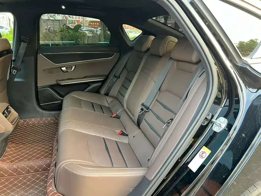 BYD Han — миниатюра 6