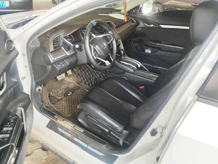 Honda Civic — миниатюра 9
