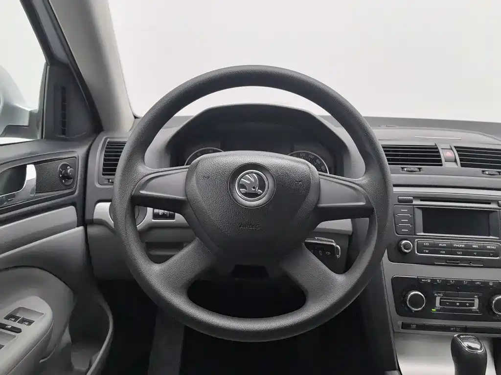 Skoda Octavia — миниатюра 11