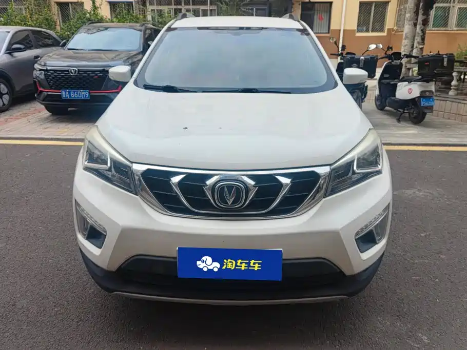 Changan CS15 — миниатюра 2