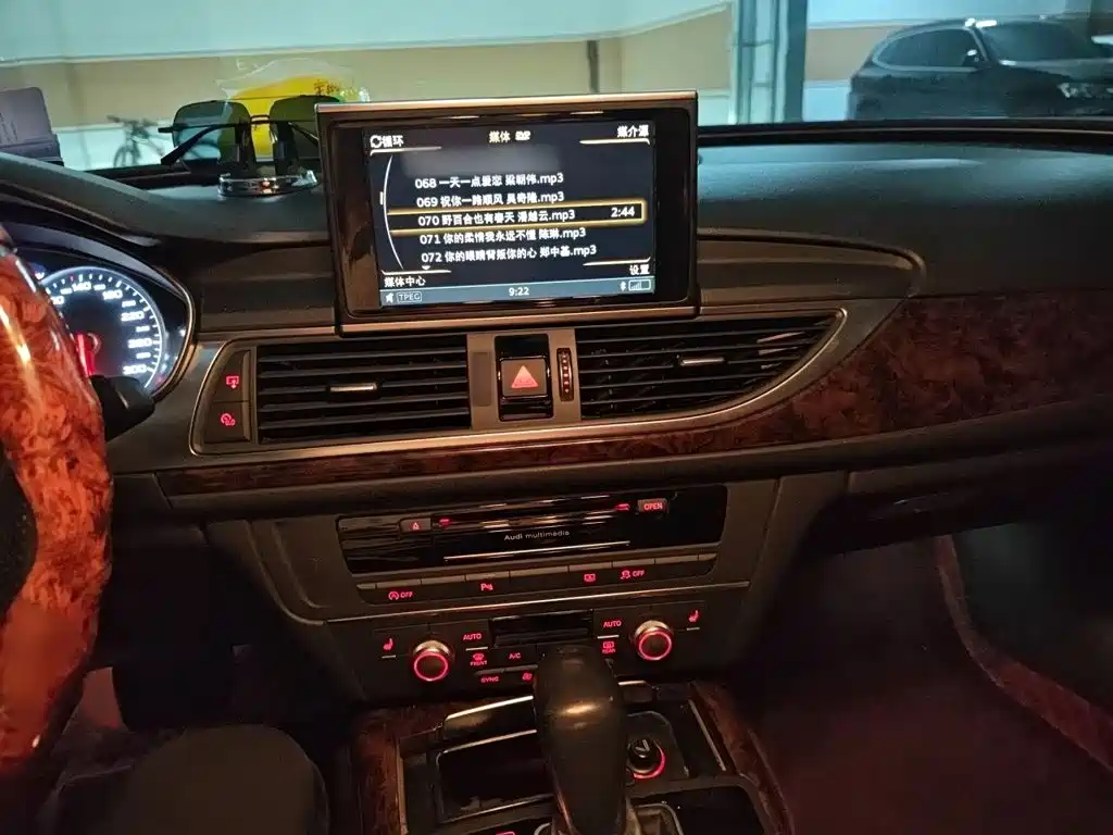 Audi A6L — миниатюра 6