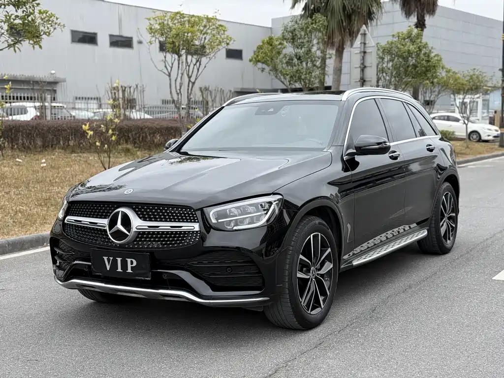 MERCEDES-BENZ GLC