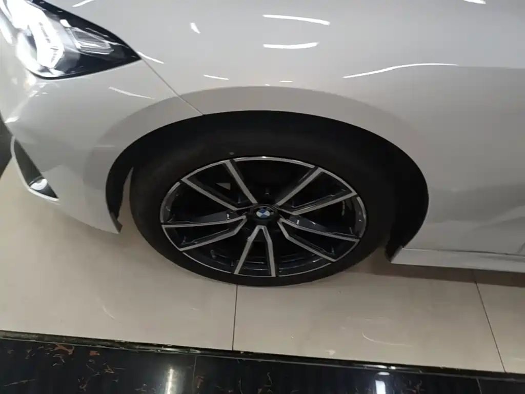 BMW 3 Series — миниатюра 23