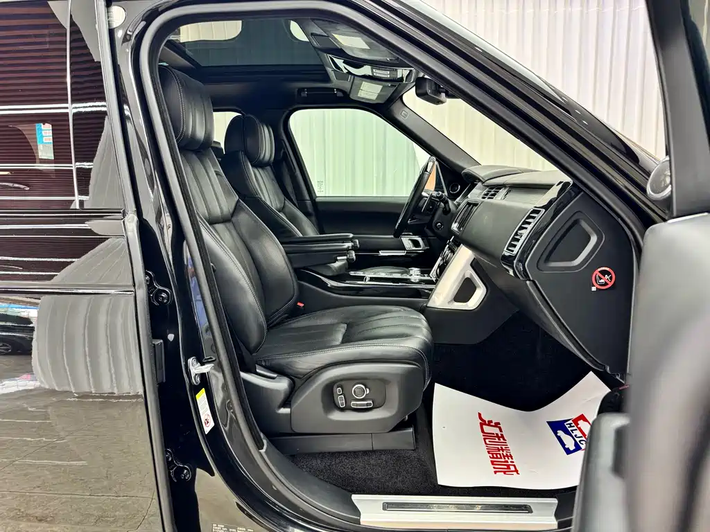 Land Rover Range Rover — миниатюра 16