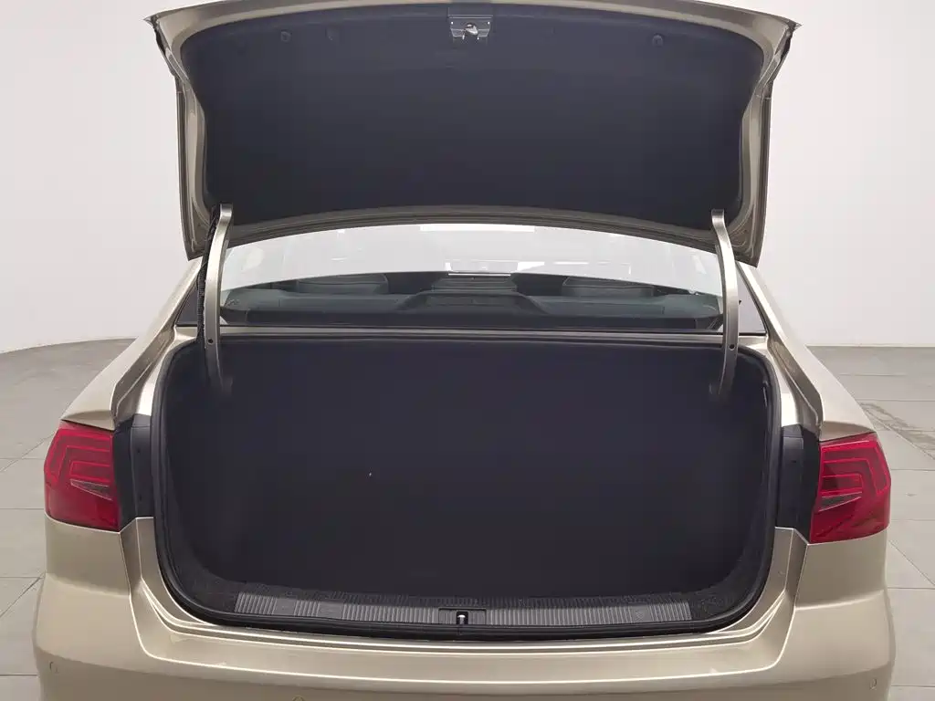 Volkswagen Bora — миниатюра 16