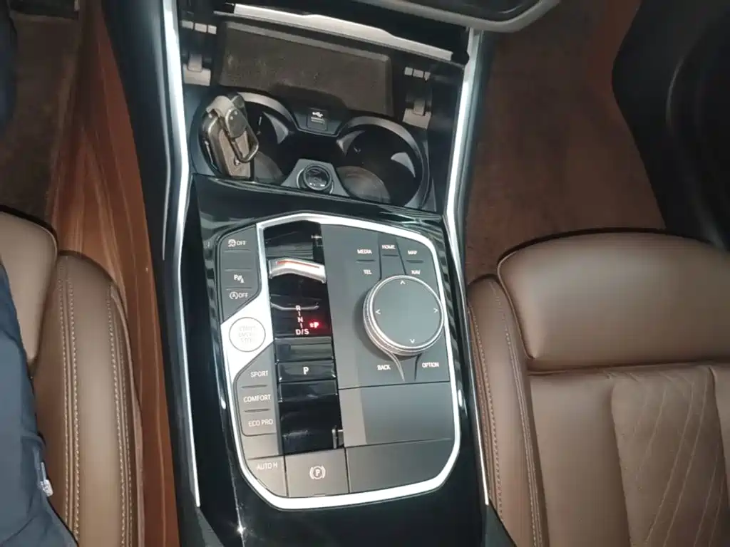 BMW 3 Series — миниатюра 14