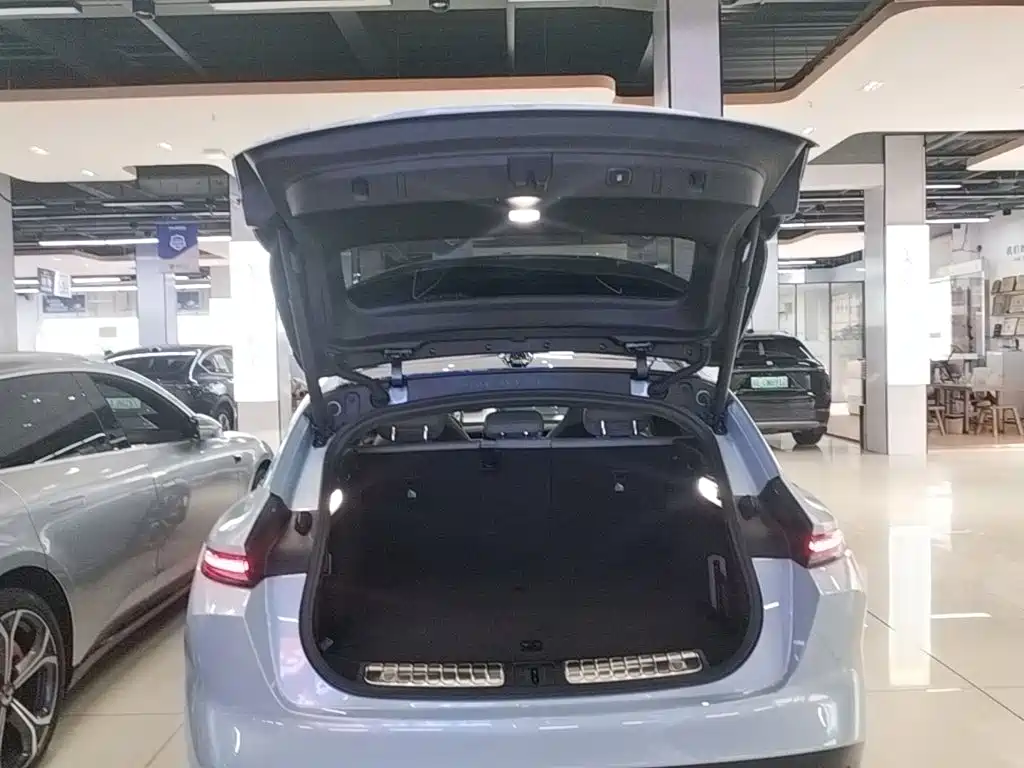 NIO ET5T — миниатюра 19