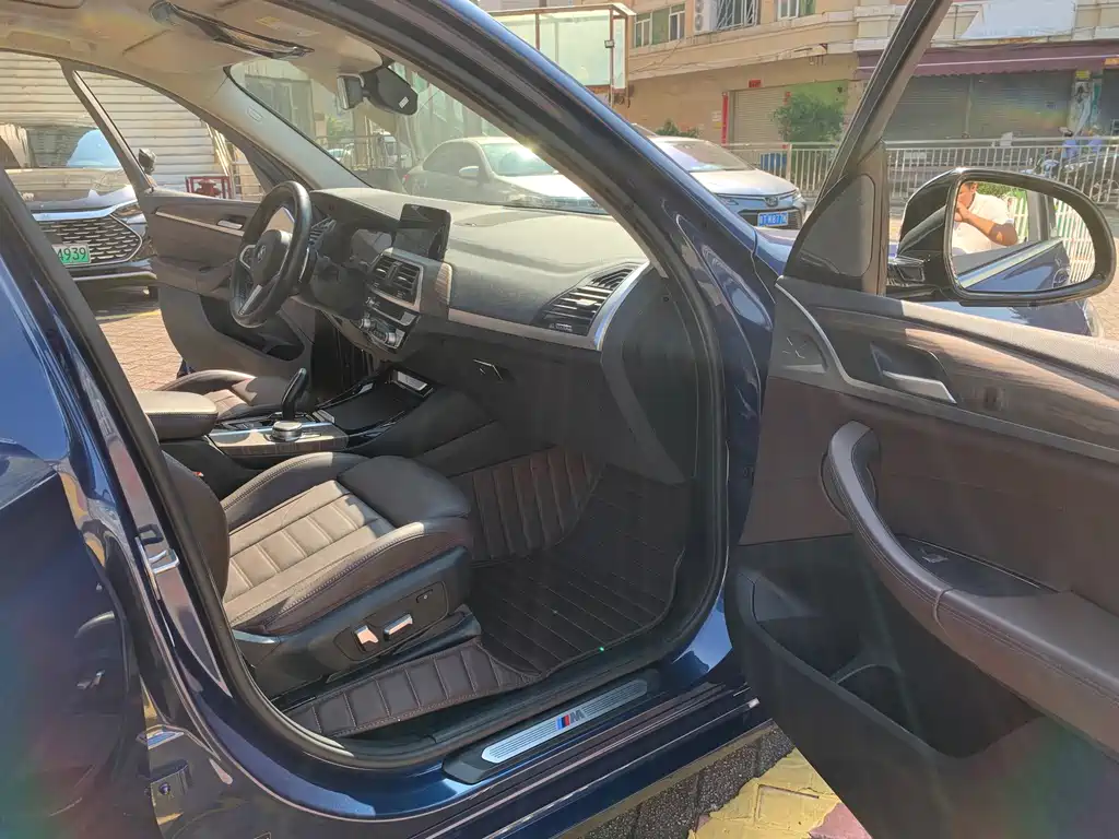 BMW X3 — миниатюра 7
