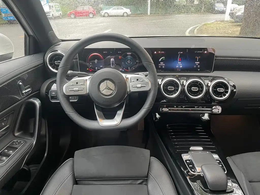 Mercedes-Benz A-Class — миниатюра 17