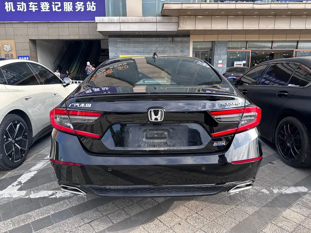 Honda Accord — миниатюра 14