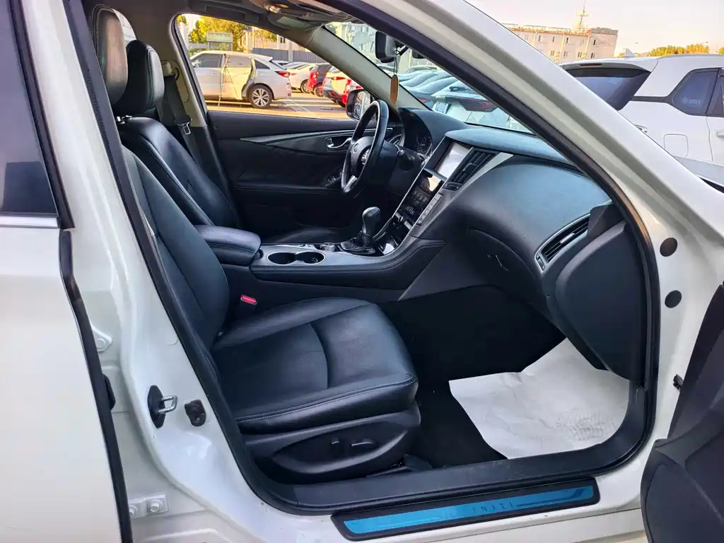 Infiniti Q50L — миниатюра 16
