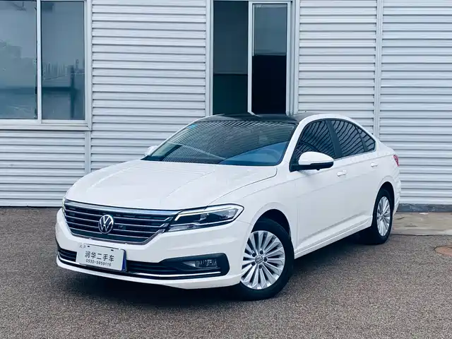 VOLKSWAGEN LAVIDA 2020