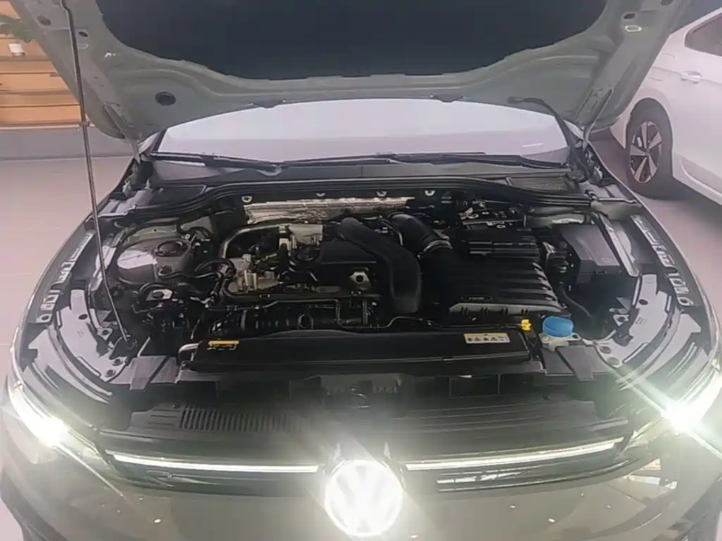 Volkswagen Golf — миниатюра 20