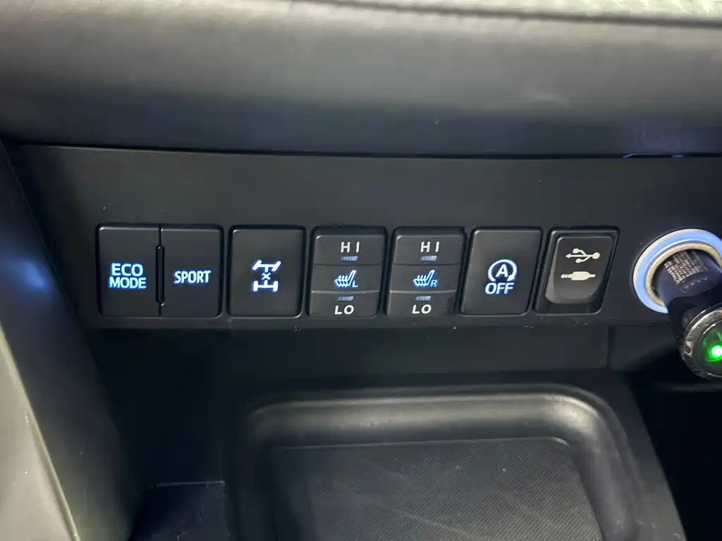Toyota RAV4 — миниатюра 16