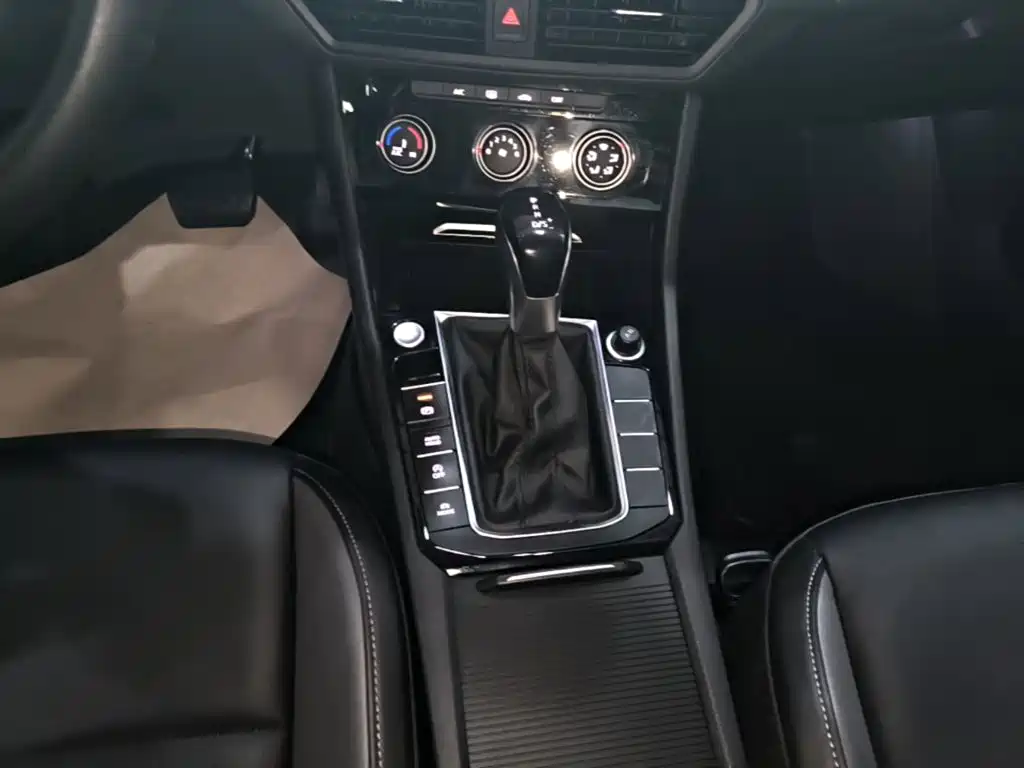 Volkswagen Sagitar — миниатюра 14