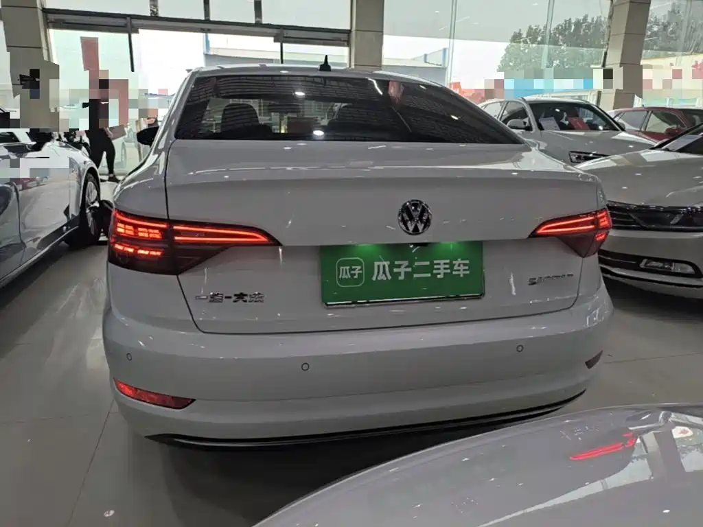 Volkswagen Sagitar — миниатюра 6