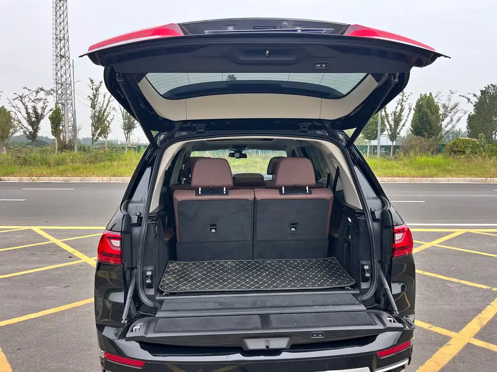 BMW X7 — миниатюра 21