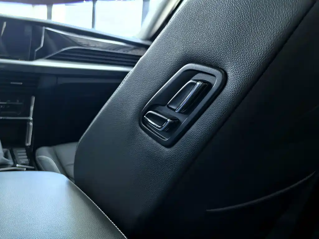 Volkswagen Passat — миниатюра 14