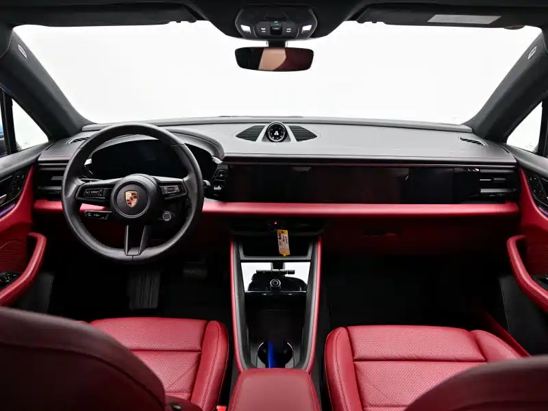Porsche Macan EV — миниатюра 7