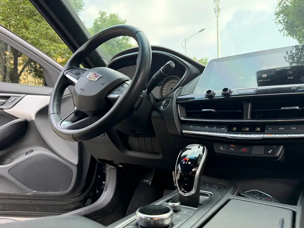 Cadillac CT5 — миниатюра 6