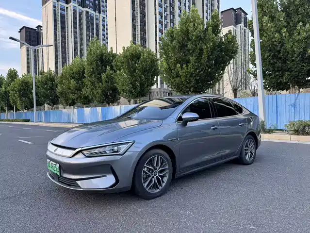 2022 BYD Qin