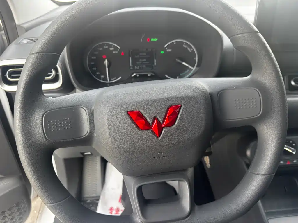 Wuling Hongguang EV — миниатюра 11