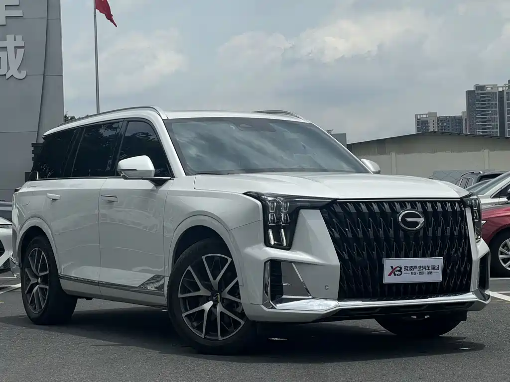 GAC GS8 2022 2.0TM Luxury （ мест）