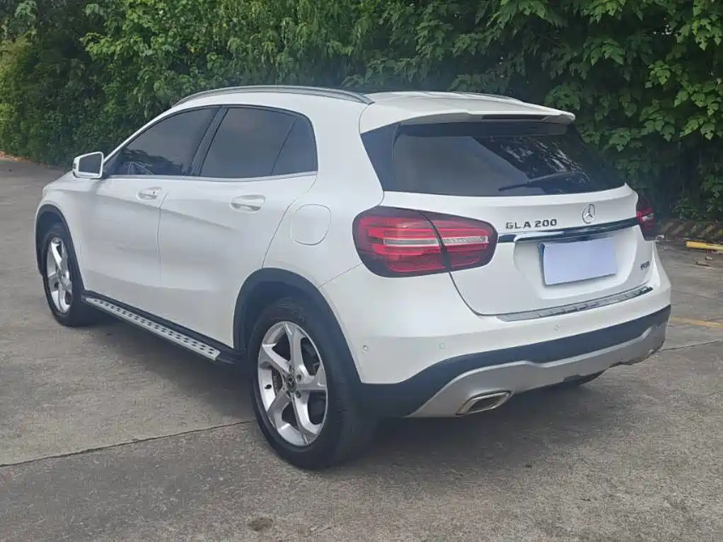 Mercedes-Benz GLA — миниатюра 6