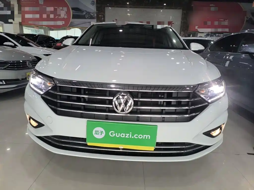 Volkswagen Sagitar — миниатюра 3