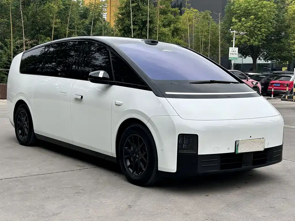 Li Auto Li MEGA — миниатюра 3