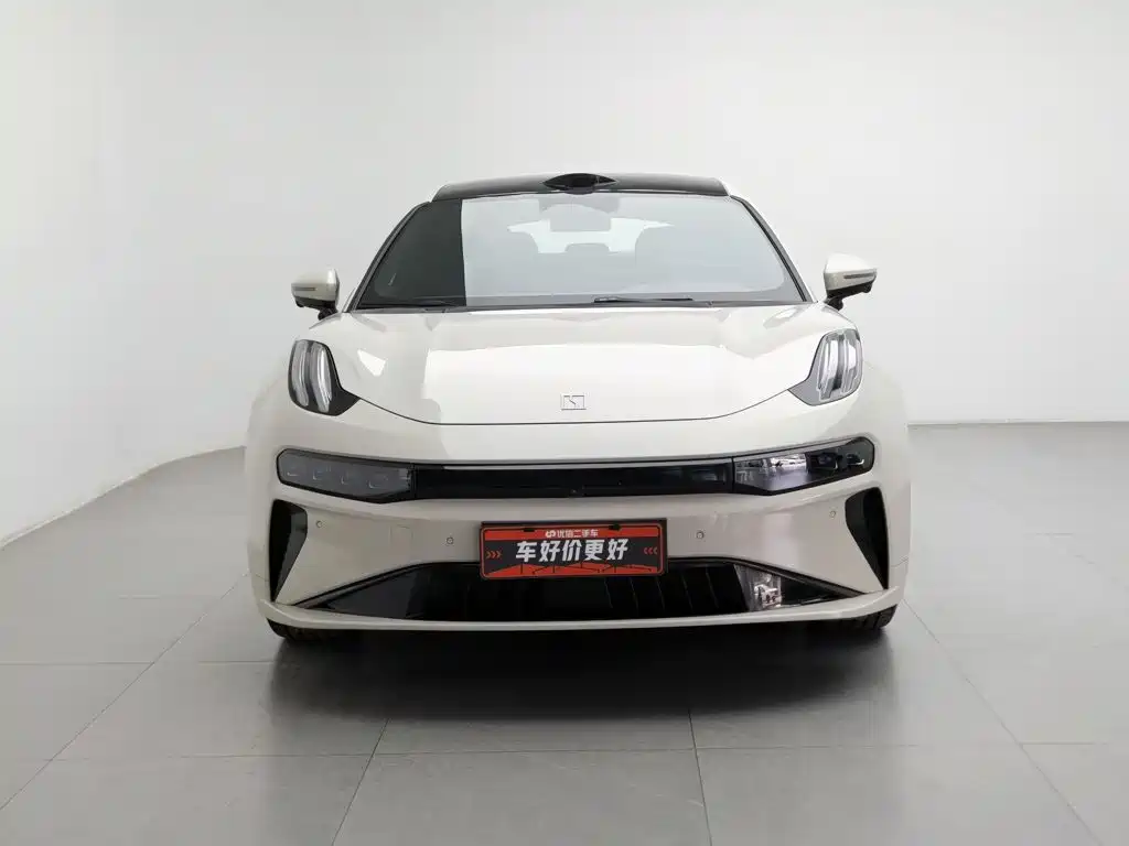 Zeekr 001