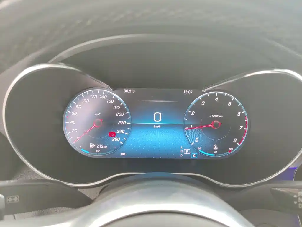 Mercedes-Benz C-Class — миниатюра 4