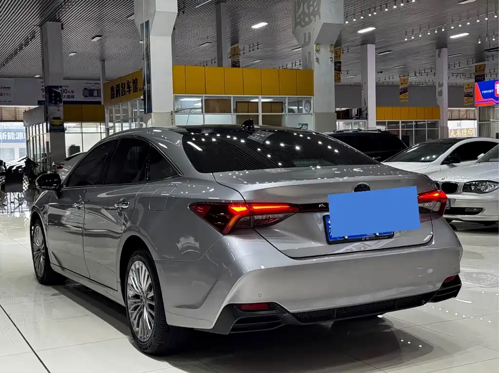 Toyota Avalon — миниатюра 18