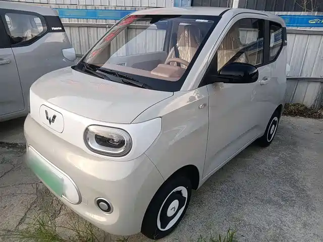 WULING AUTOMOBILE HONGGUANG MINIEV 2025