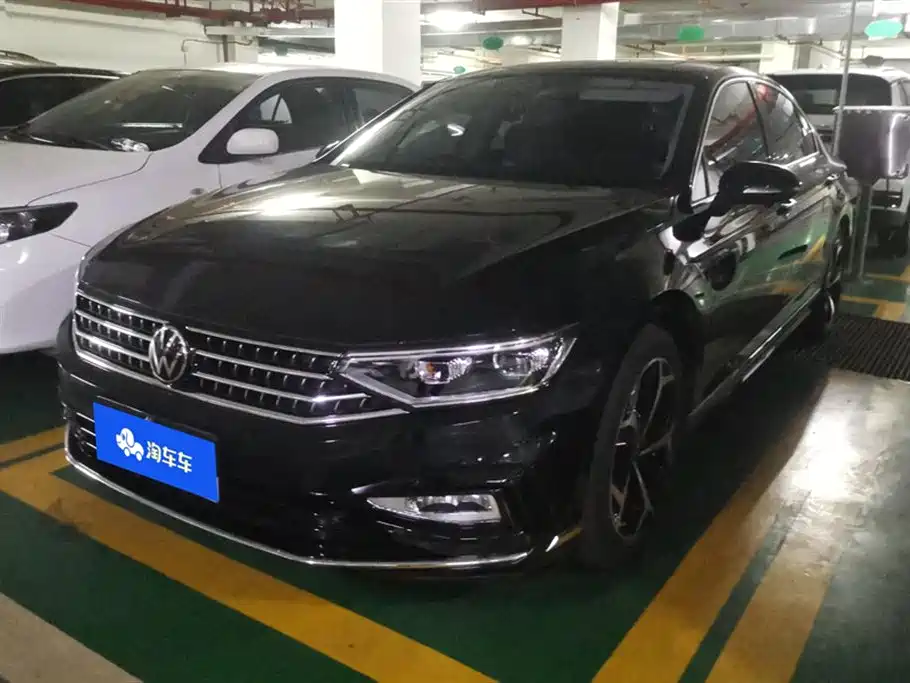 Volkswagen Magotan 2025