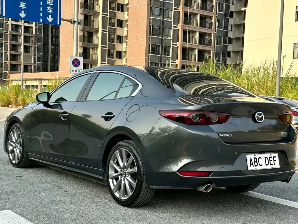 Mazda 3 Axela — миниатюра 4