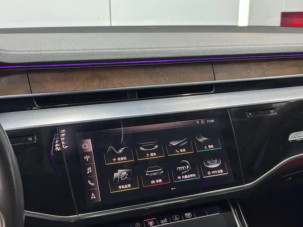 Audi A8 — миниатюра 8