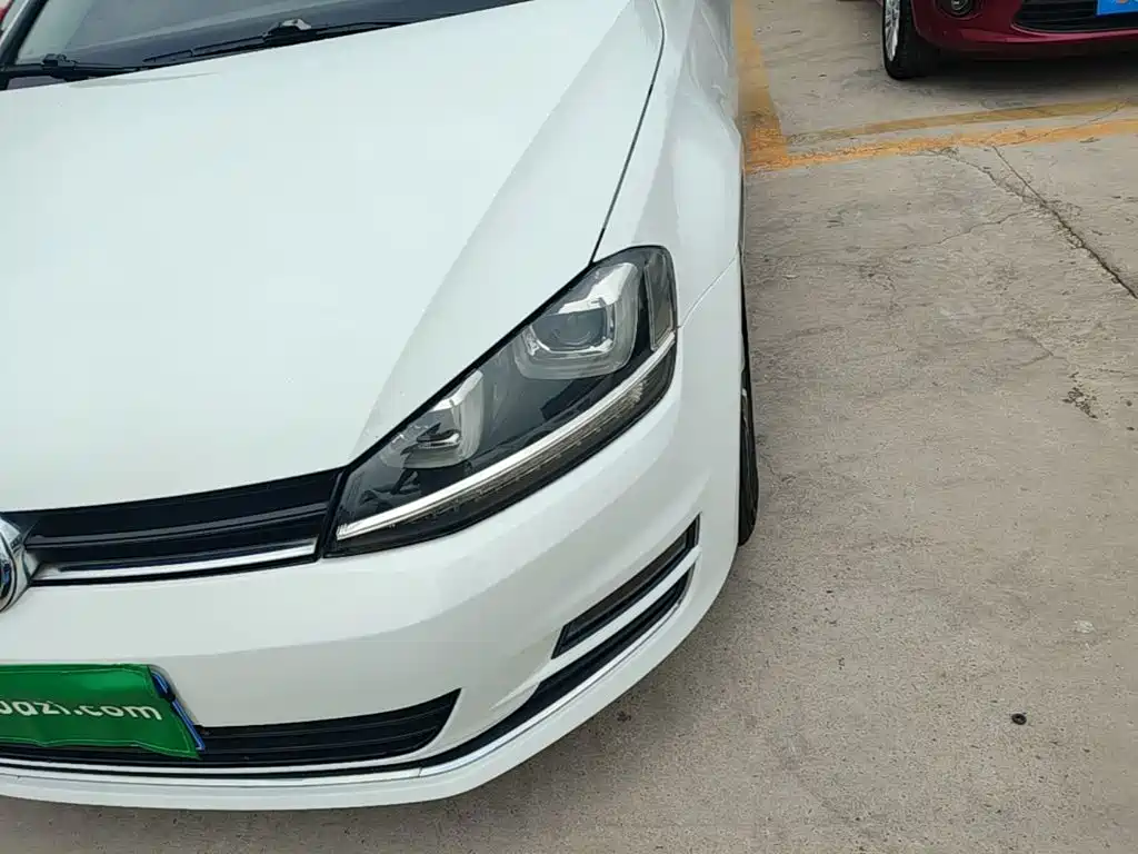 Volkswagen Golf — миниатюра 24