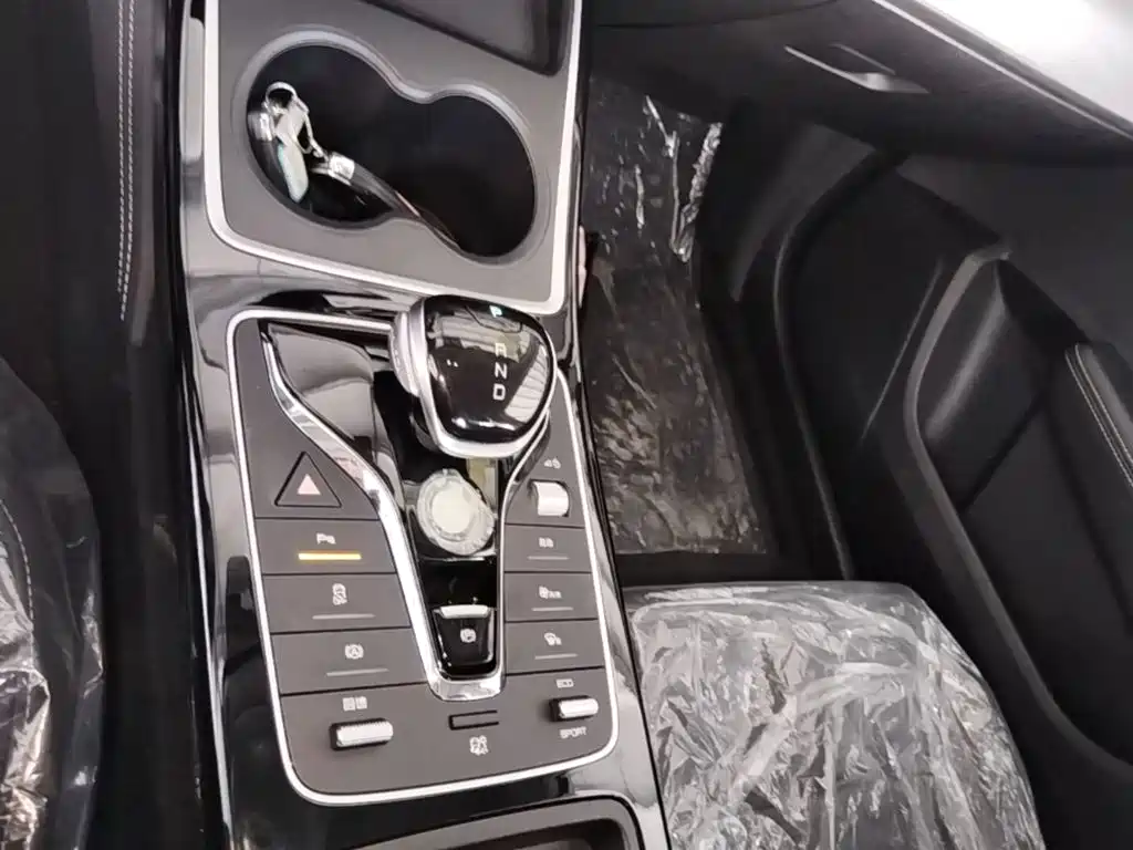 BYD Qin NEV — миниатюра 14