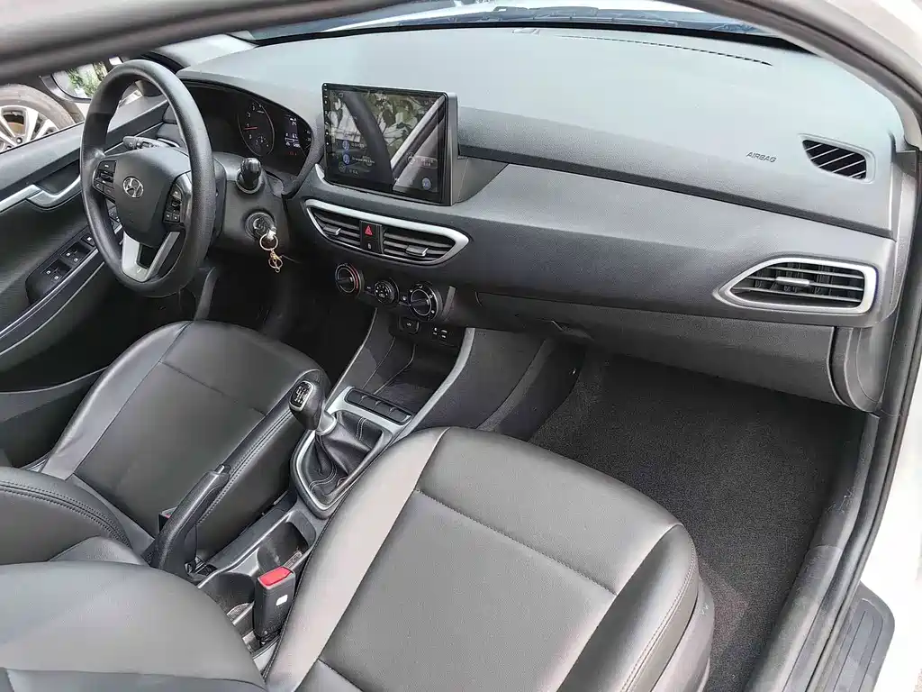 Hyundai Elantra 2017 1.6L MT GLS