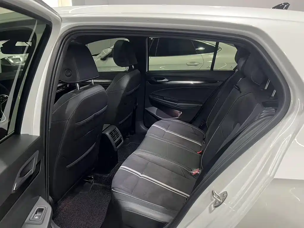 Volkswagen Golf — миниатюра 5