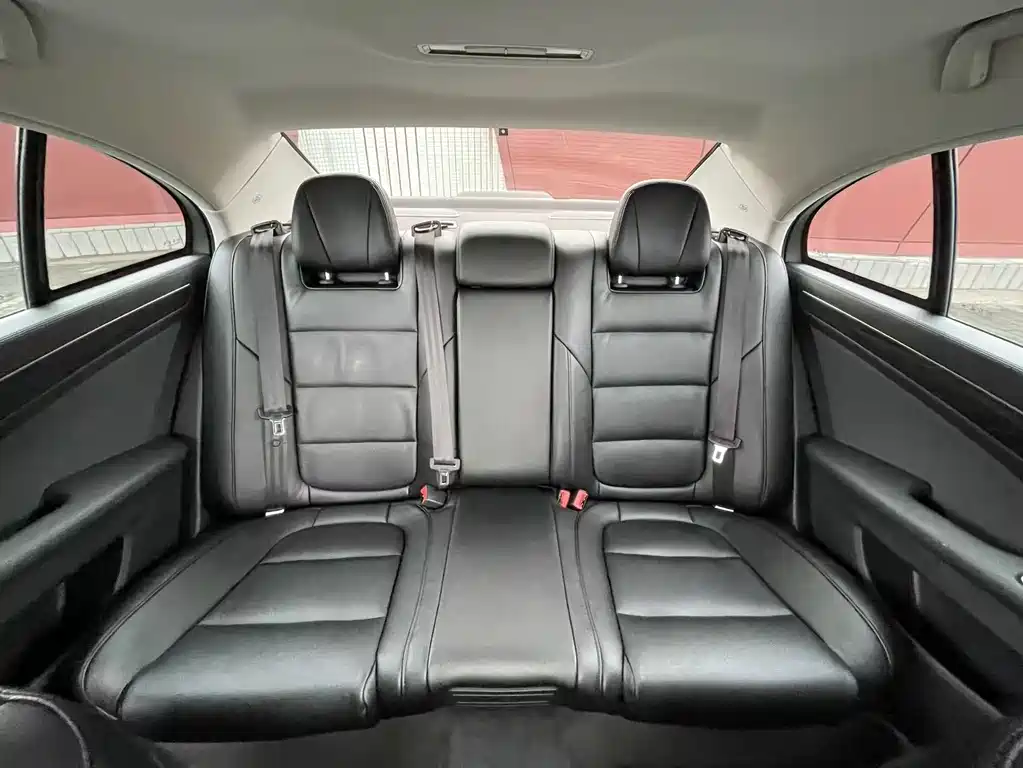 Hongqi H7 1.8T Comfort Edition, фото 17
