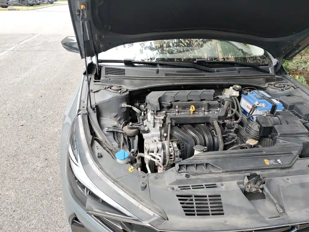 Hyundai Elantra — миниатюра 20