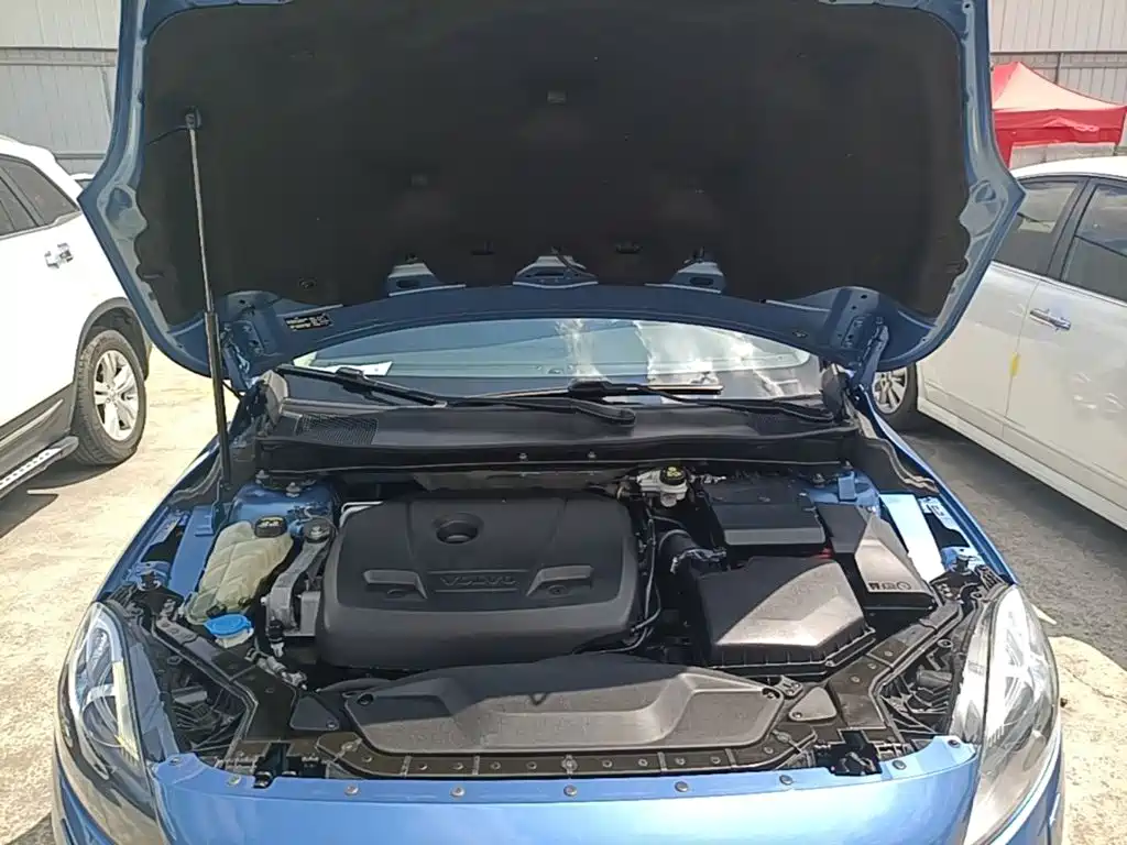 Volvo V40 — миниатюра 20