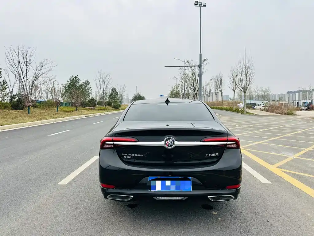 Buick LaCrosse 2020 652T Luxury