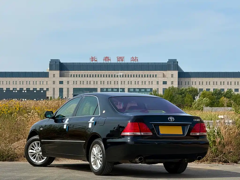 Toyota Crown 2005 2.5L Royal