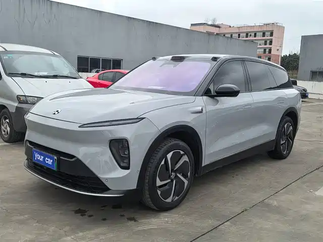 NIO NIO ES8 2024